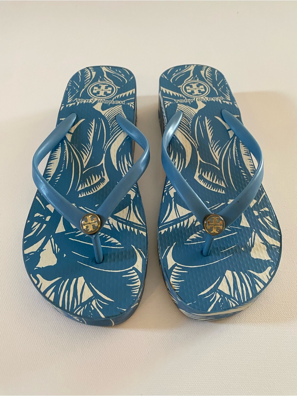 Tory Burch Blue Tropical Print Platform Flip Flop Sandals, Size 8